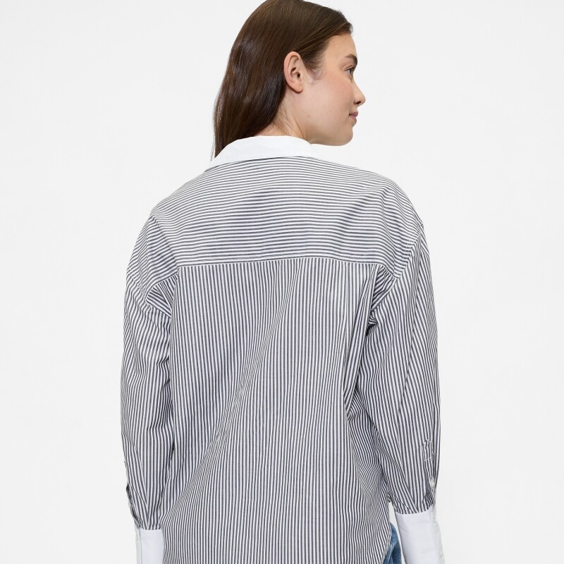 V-POPLIN BIG SHIRT - CONTRAST CUFF/COLLAR NAVY STRIPE