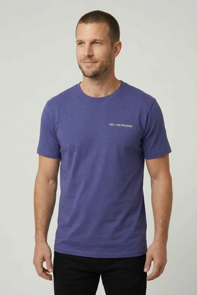 Remera m/c estampada Making Waves AZUL MARINO