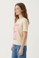 Remera m/c estampada Daiquiri BEIGE