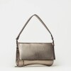 Bandolera Curve en cuero graneado metalizado Metalizado