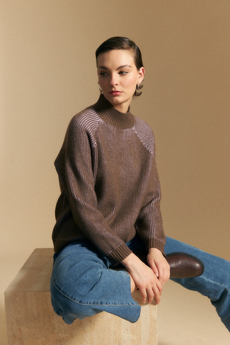 POLERA CANIS Marrón Corteza