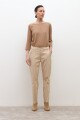 Pantalón chino beige