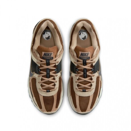 Championes Nike Zoom Vomero 5 Brown