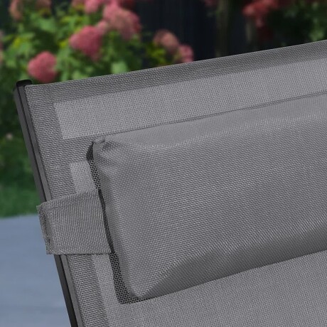 Juego 2 Reposeras + Mesa Vienna 60cm x 164cm x 91cm Juego 2 Reposeras + Mesa Vienna 60cm x 164cm x 91cm