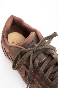 Zapatilla Combinada Chocolate