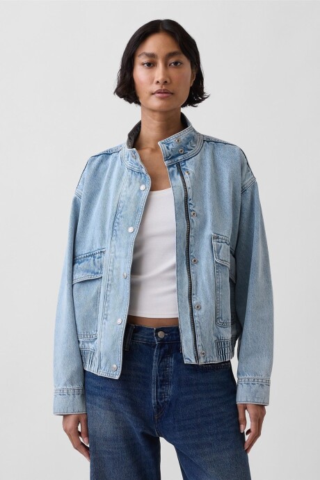 Campera De Jean Bomber Light Wash