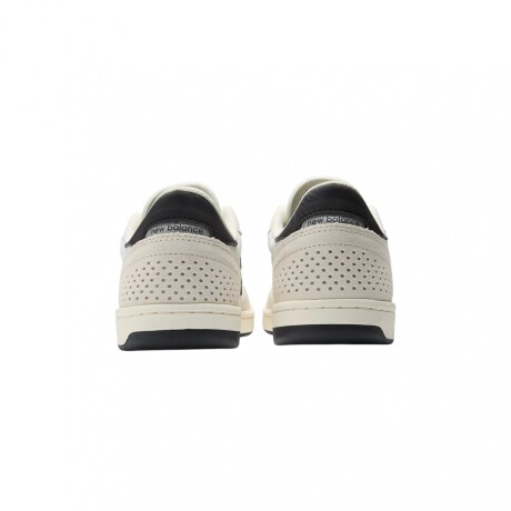 Championes New Balance 440 Beige/White/Black