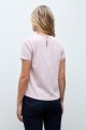 Remera frente broderie rosa