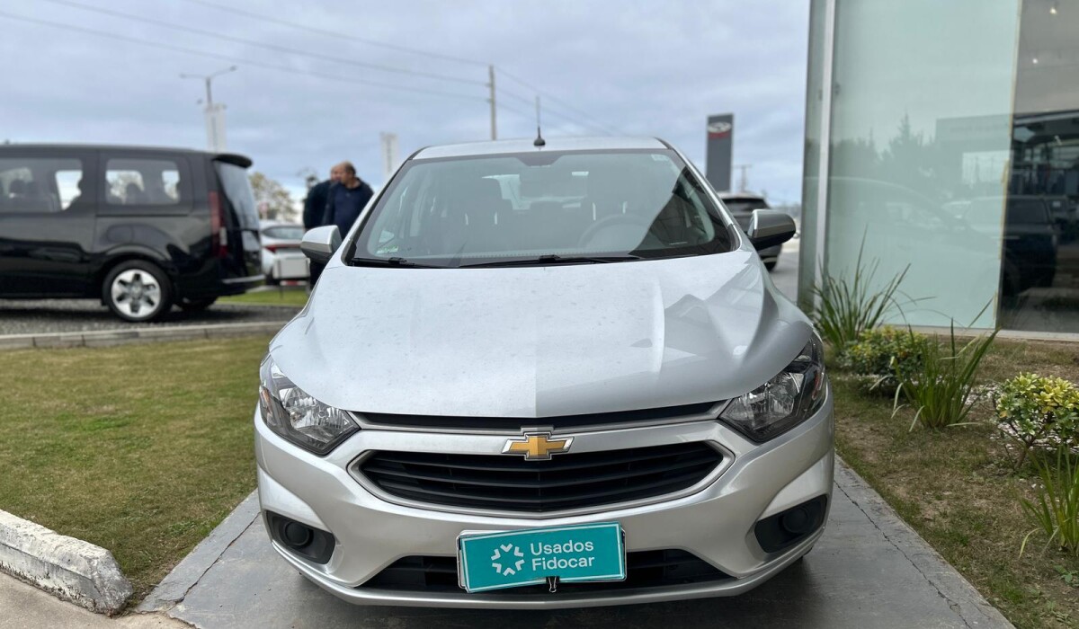 Chevrolet Onix 1.0 LT - 2019 Chevrolet Onix 1.0 LT - 2019