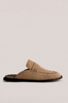 Conar Beige