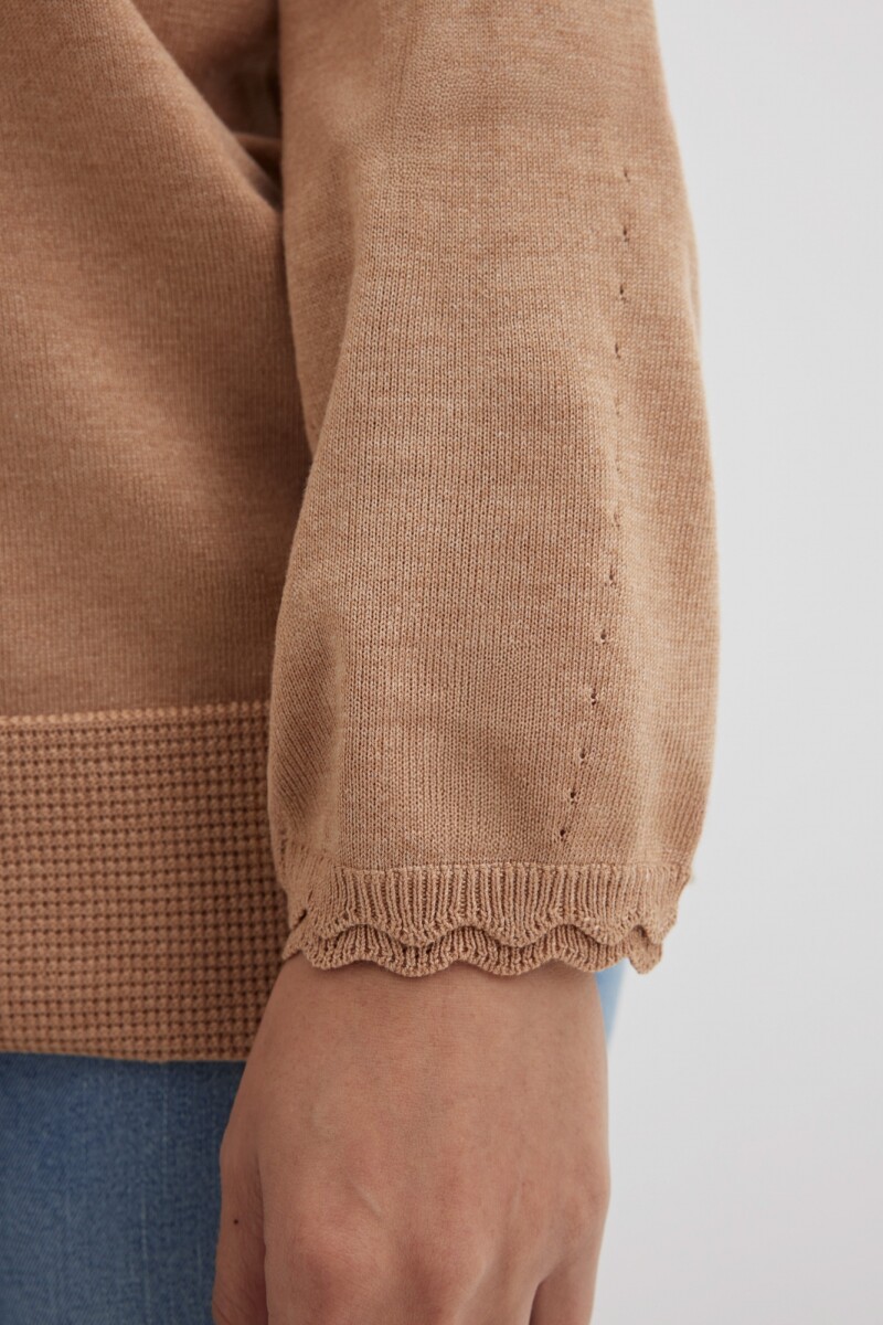 Sweater escote en V liso KHAKI
