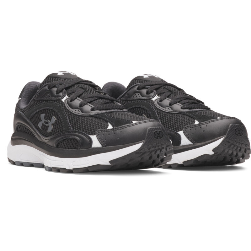 UA W Tech Runner-WHT BLK-001