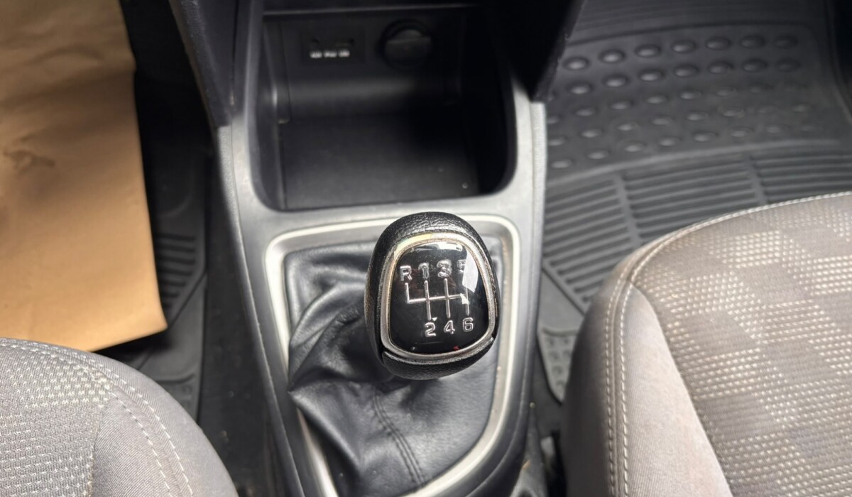 Hyundai HB20S 1.6 Comfort Plus - 2018 Hyundai HB20S 1.6 Comfort Plus - 2018