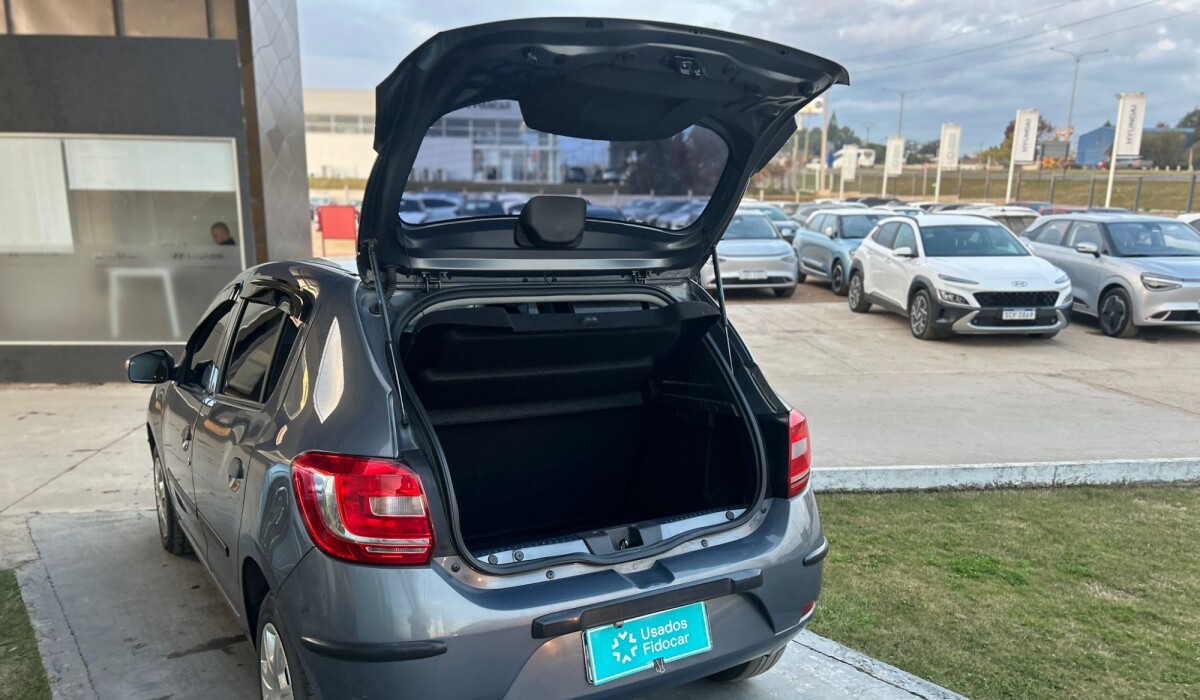 Renault Sandero Autentique Full - 2017 Renault Sandero Autentique Full - 2017