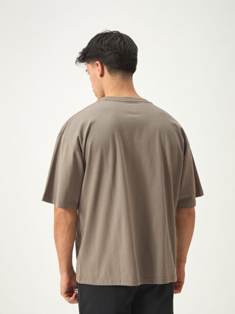 REMERA KARATE GRIS