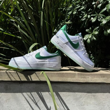 Championes Nike Air Force 1 07 White