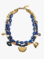 Collar Corto Doble Con Piedras Y Colgantes azul