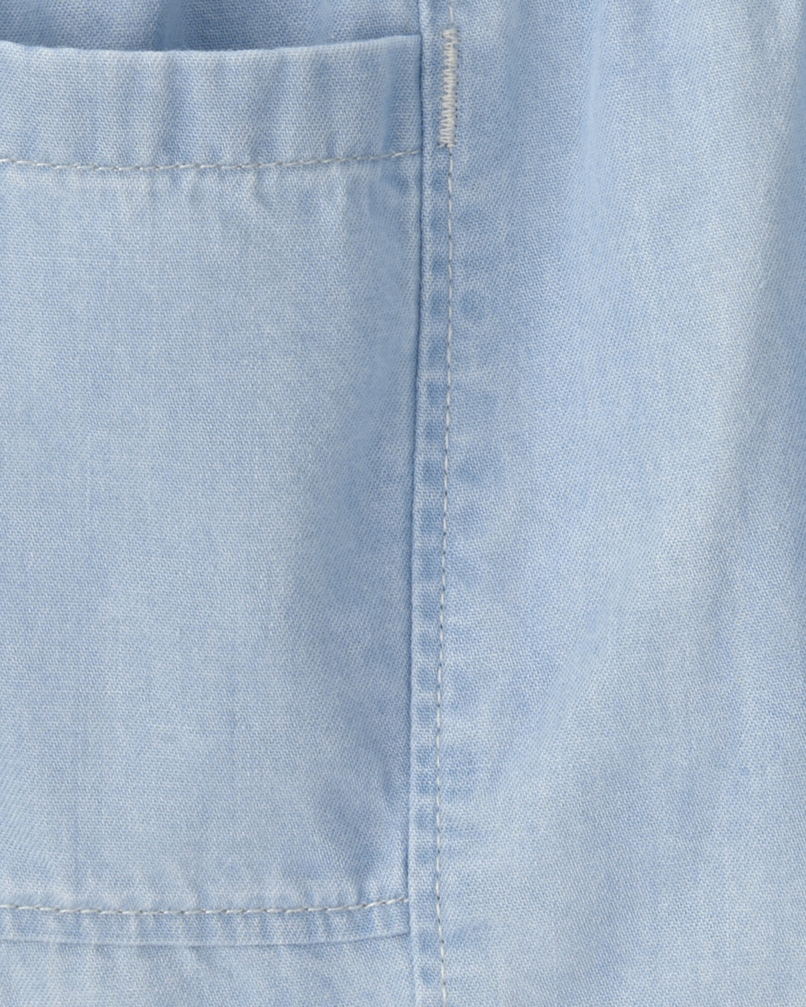 Short de chambray, con bolsillos Sin color