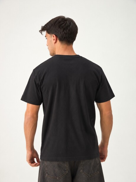REMERA TOKIO NEGRO