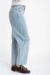 Jean Baggy Barrel Jean