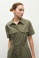 Maxi vestido camisero verde oliva