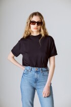 Pouli Black