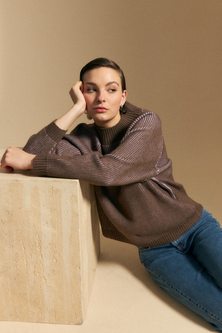 POLERA CANIS Marrón Corteza