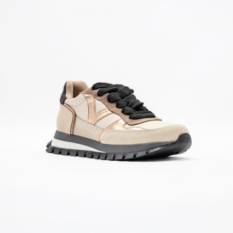 ZAPATILLA CUERO DAMA COLOR GRIS SUELA SINTETICA GRIS CLARO