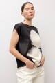 Blusa frente estampado negro