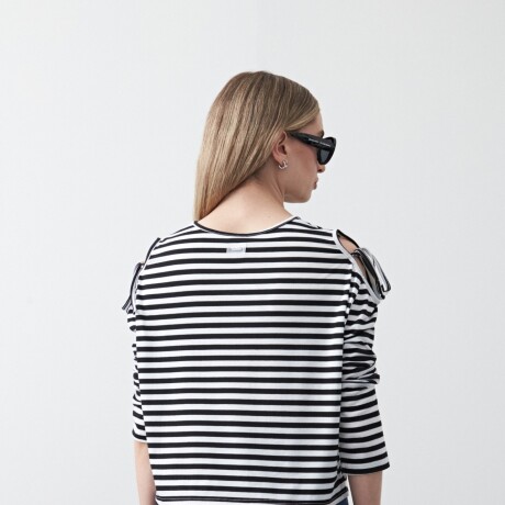 REMERA SENDAI Negro/Blanco