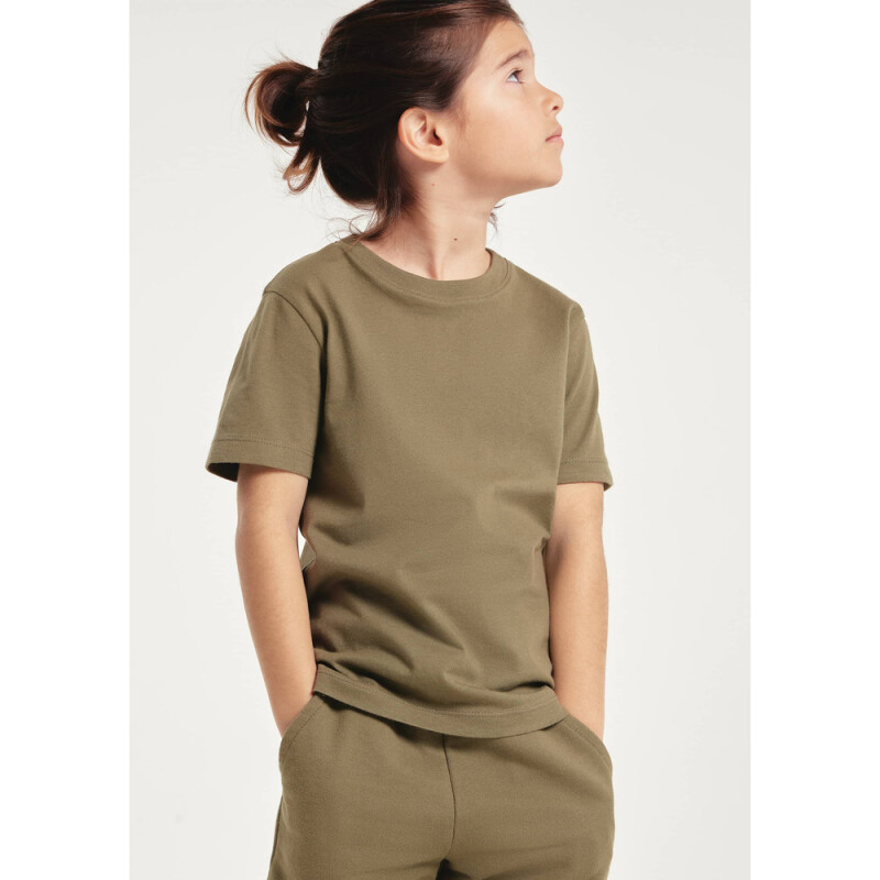 CAMISETA MM MASC OLIVA MEDIO
