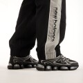 Pantalón New Balance de Hombre - Trackside - MB62A8LTBK BLACK