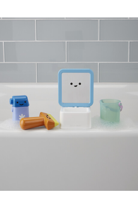 Juego de baño con espejo y accesorios de limpieza Juego de baño con espejo y accesorios de limpieza