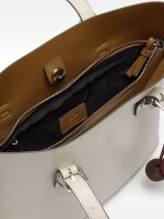 Bolso Tote Con Penduro crudo