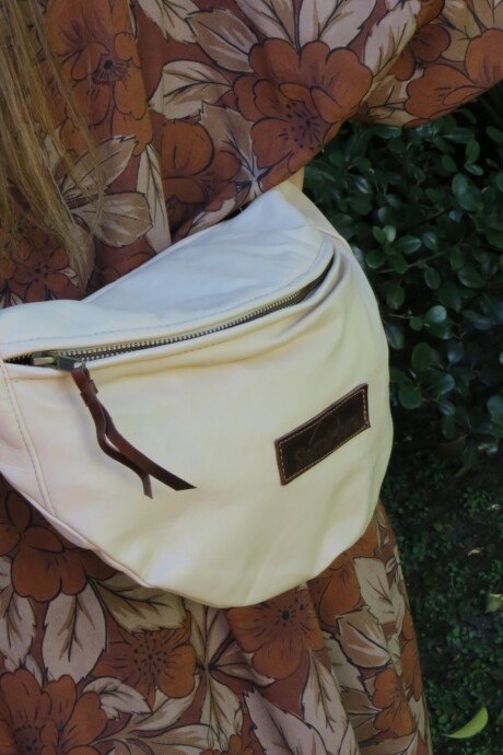 Leather Fanny Pack Avellana