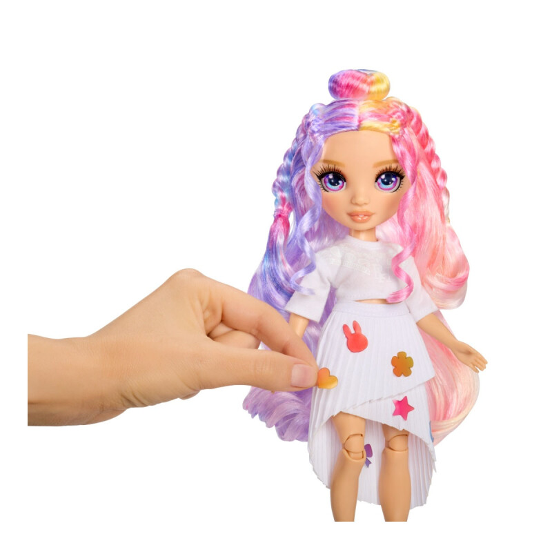 Rainbow High Muñeca Violeta con Kit de Aerógrafo, Rotuladores Arco Iris Lavables Rainbow High Muñeca Violeta con Kit de Aerógrafo, Rotuladores Arco Iris Lavables