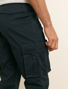080562 PANTALON HARRY Azul Oscuro