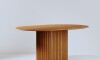Mesa de Comedor 1.6 Oval - Línea Manhattan Marrón