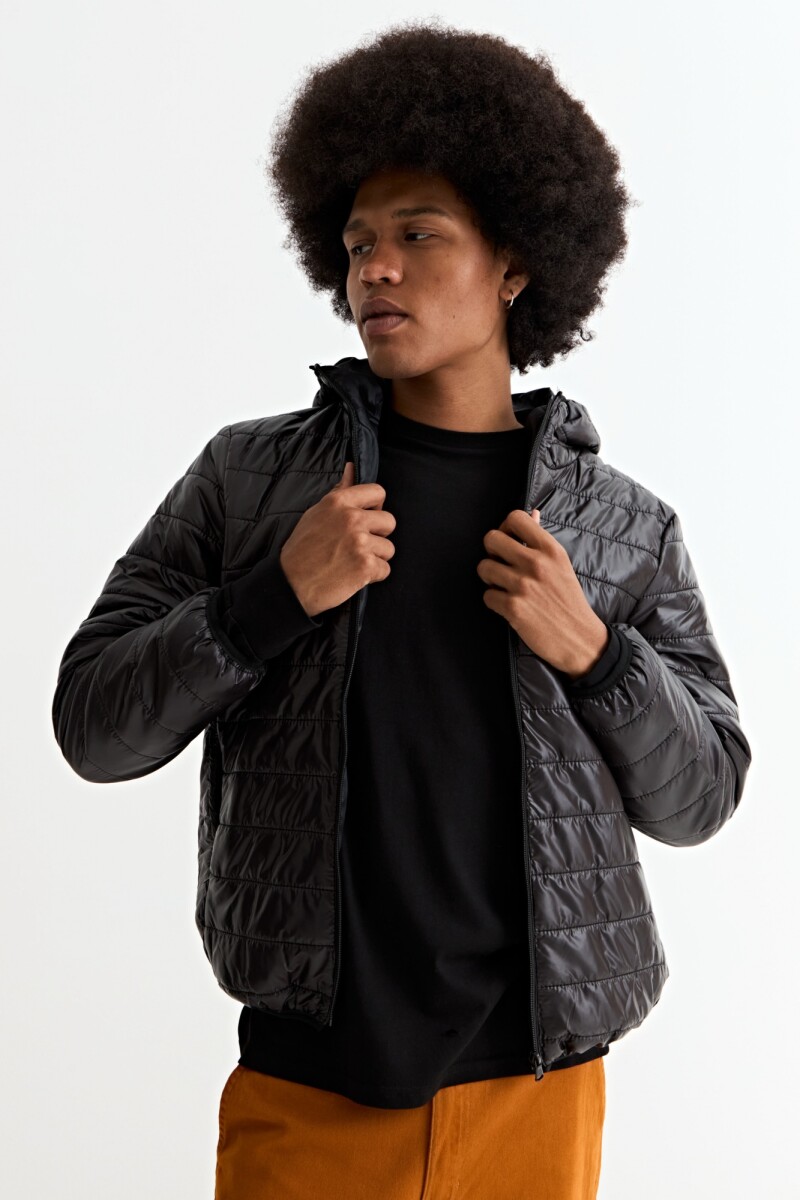 Campera puffer básica con capucha NEGRO