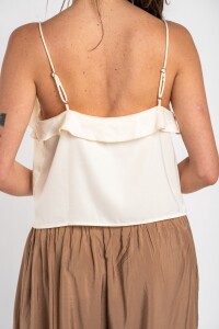 Musculosa Volado Saten Beige