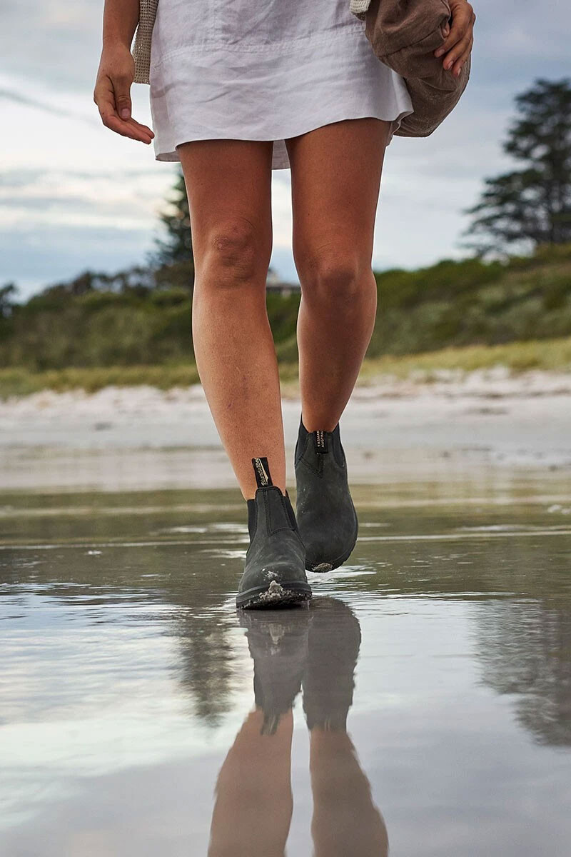 Botas Classic #587 Rustic Black