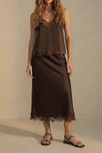 Falda Midi Satinada Chocolate