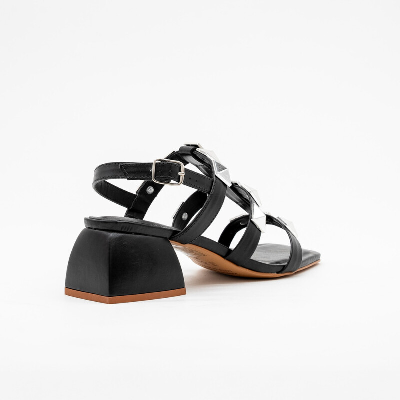 Sandalia CUERO VENETOO COCONUT VENETO PRETO