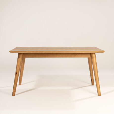 MESA DE COMEDOR EN MADERA MACIZA PARA 6 LUGARES MESA DE COMEDOR EN MADERA MACIZA PARA 6 LUGARES