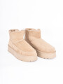 BOTA ULGA PLATAFORMA BEIGE CLARO