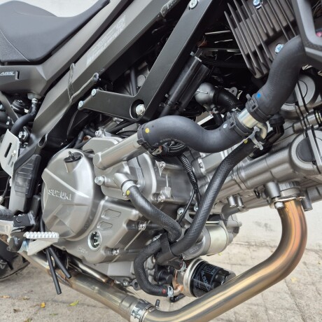 Suzuki Vstrom 650 Negro