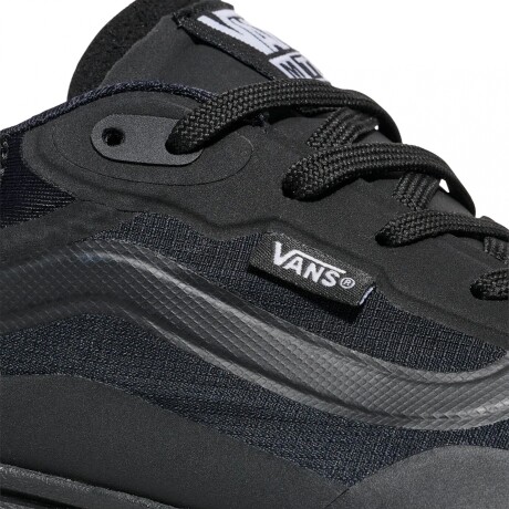 Championes Vans MTE Crosspath Black