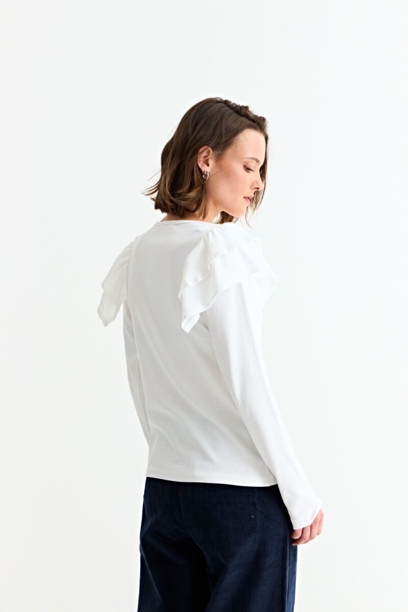 Remera m/l con volados en hombro CRUDO