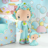 Muñeca Coleccionable Blue Tinyroom Tinyly Djeco Muñeca Coleccionable Blue Tinyroom Tinyly Djeco