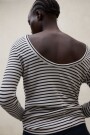 REMERA FARO A RAYAS Rayas